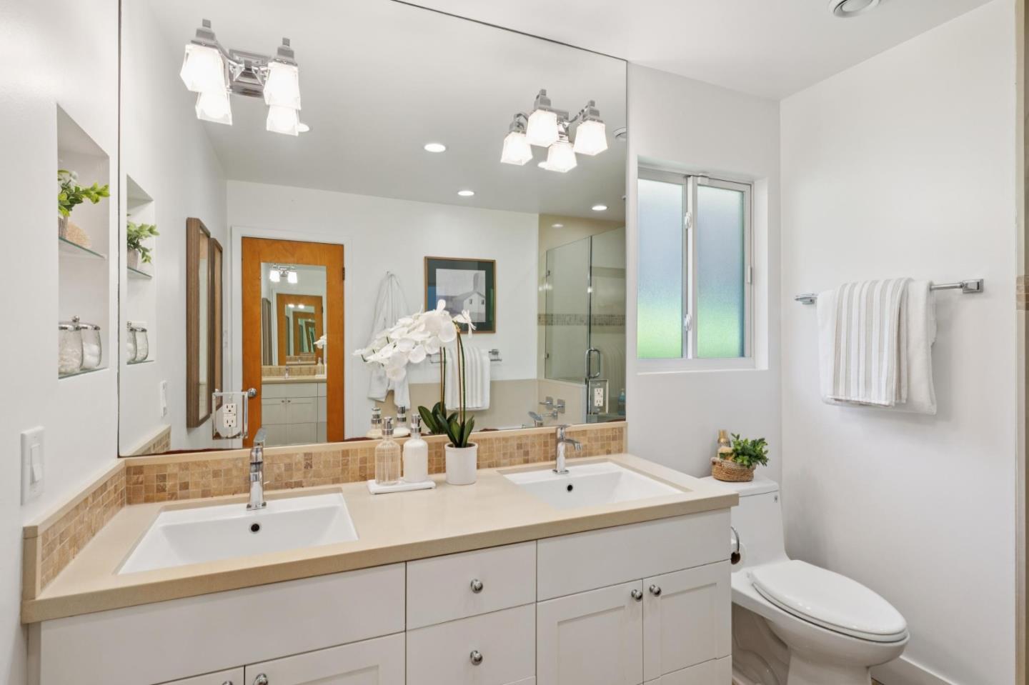Detail Gallery Image 28 of 43 For 4 Corte Camellia, Millbrae,  CA 94030 - 2 Beds | 1/1 Baths