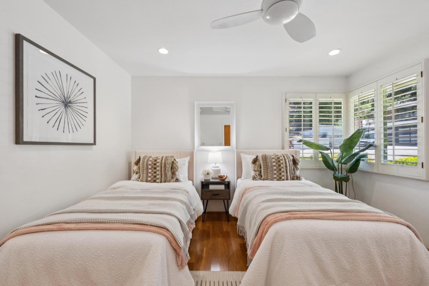 Detail Gallery Image 31 of 43 For 4 Corte Camellia, Millbrae,  CA 94030 - 2 Beds | 1/1 Baths