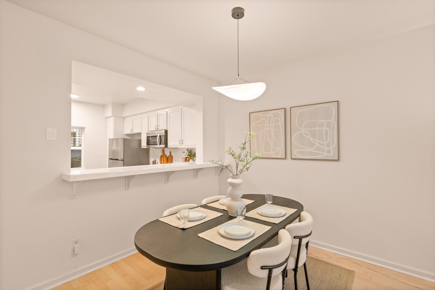 Detail Gallery Image 11 of 50 For 613 Swallowtail Ct, Brisbane,  CA 94005 - 3 Beds | 2 Baths