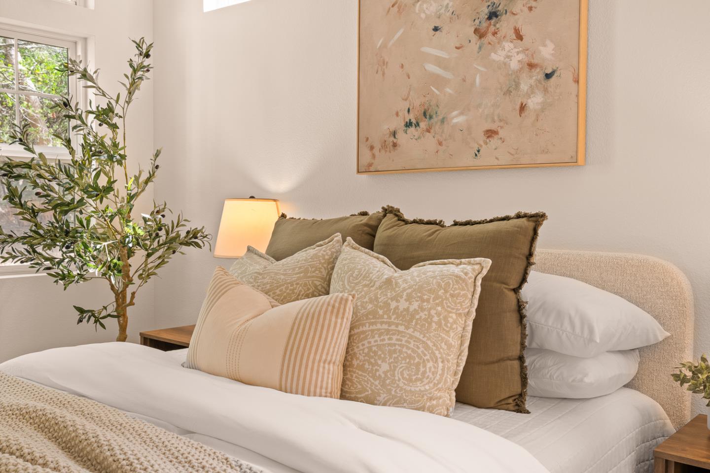 Detail Gallery Image 22 of 50 For 613 Swallowtail Ct, Brisbane,  CA 94005 - 3 Beds | 2 Baths