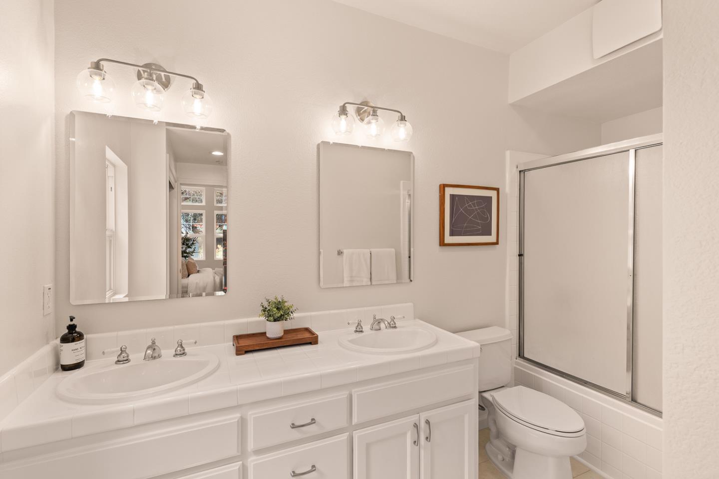 Detail Gallery Image 24 of 50 For 613 Swallowtail Ct, Brisbane,  CA 94005 - 3 Beds | 2 Baths