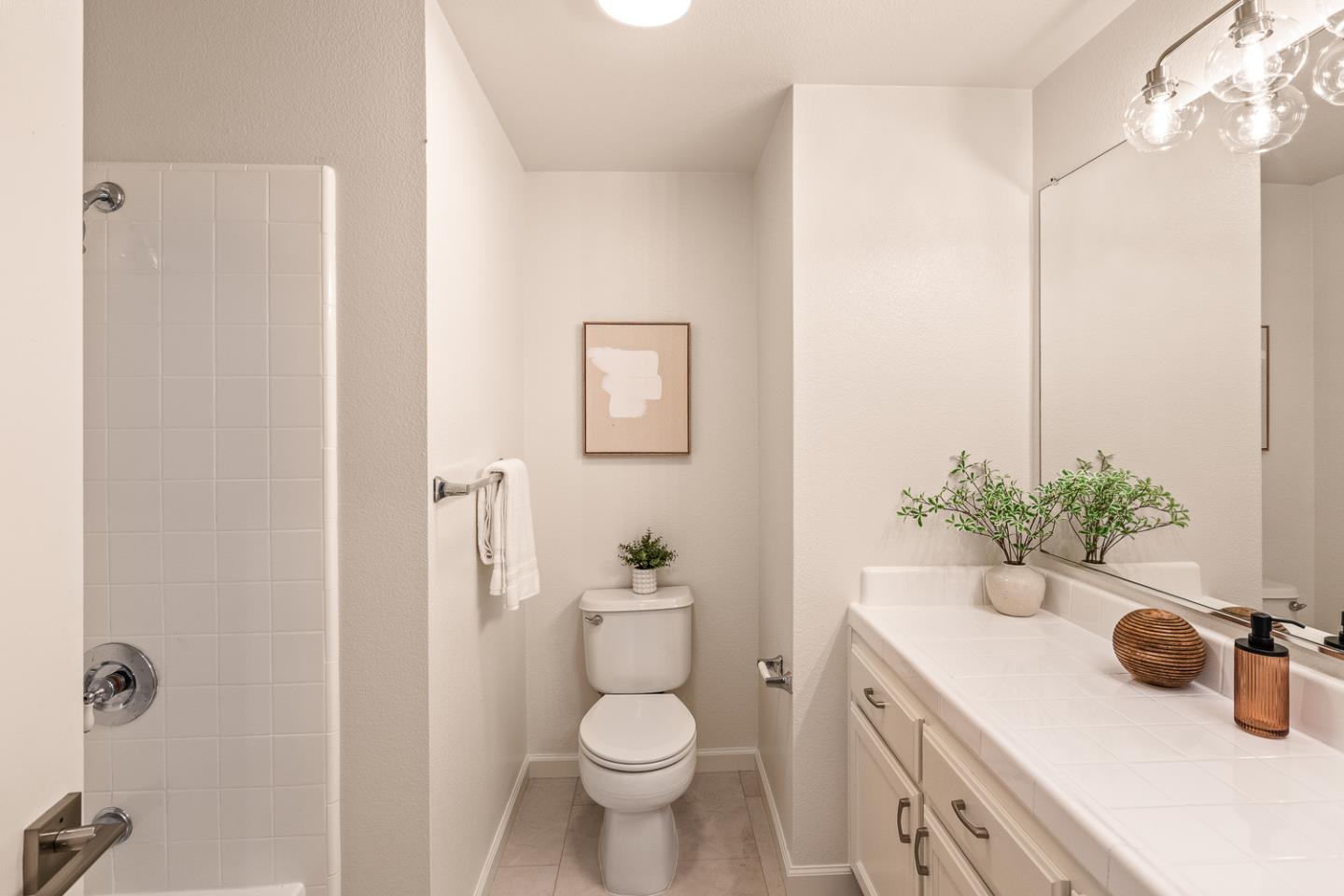 Detail Gallery Image 27 of 50 For 613 Swallowtail Ct, Brisbane,  CA 94005 - 3 Beds | 2 Baths