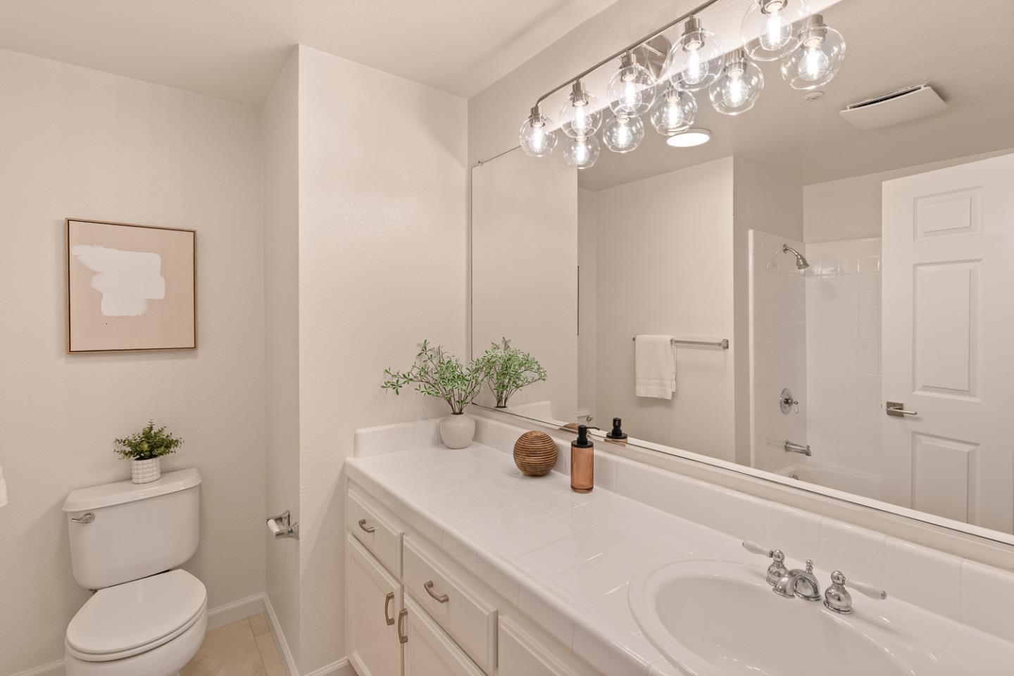 Detail Gallery Image 28 of 50 For 613 Swallowtail Ct, Brisbane,  CA 94005 - 3 Beds | 2 Baths