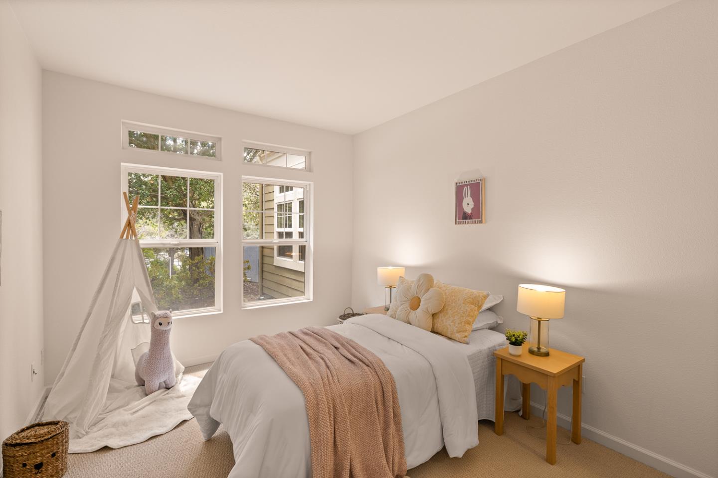 Detail Gallery Image 29 of 50 For 613 Swallowtail Ct, Brisbane,  CA 94005 - 3 Beds | 2 Baths