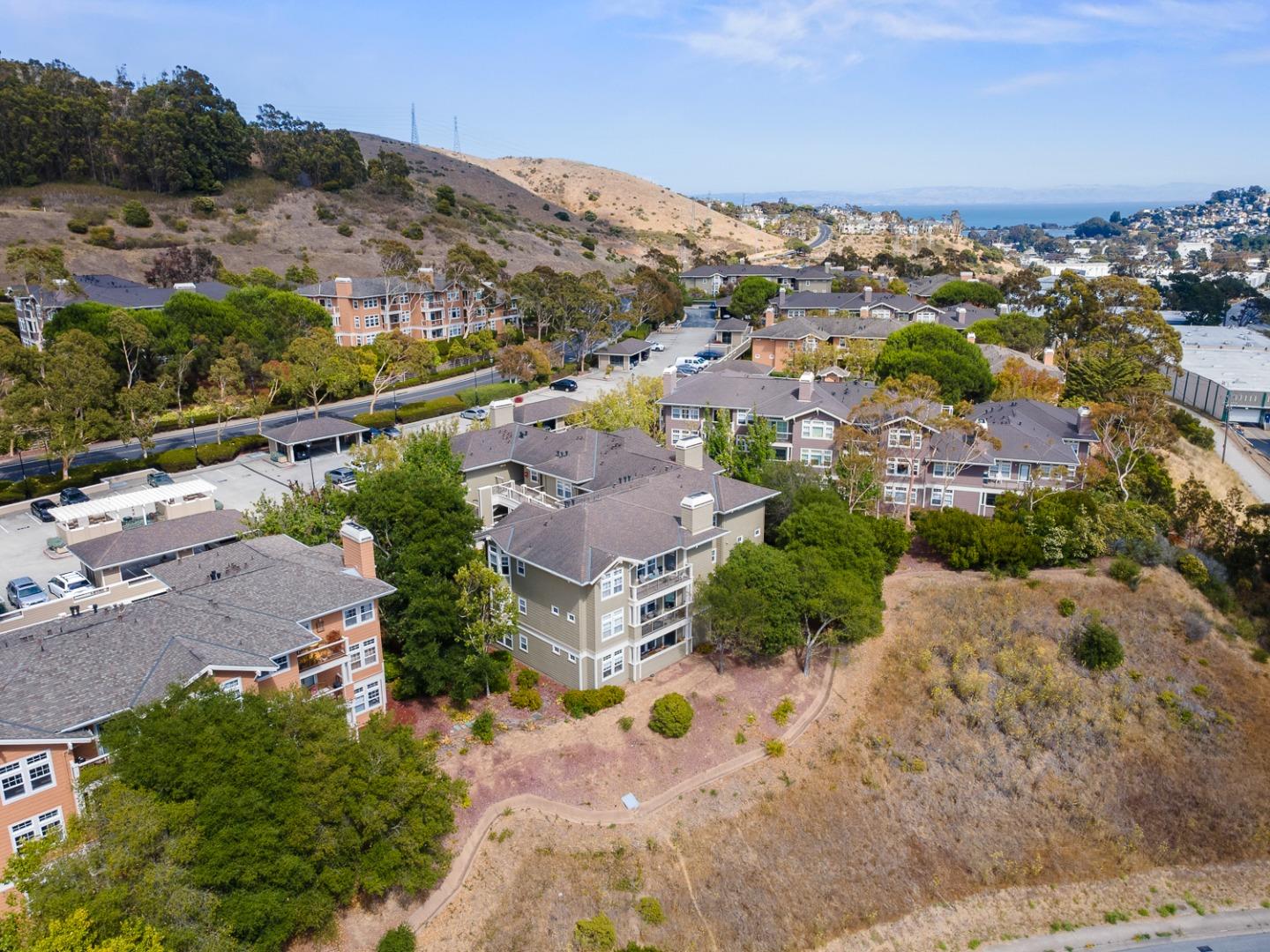 Detail Gallery Image 44 of 50 For 613 Swallowtail Ct, Brisbane,  CA 94005 - 3 Beds | 2 Baths