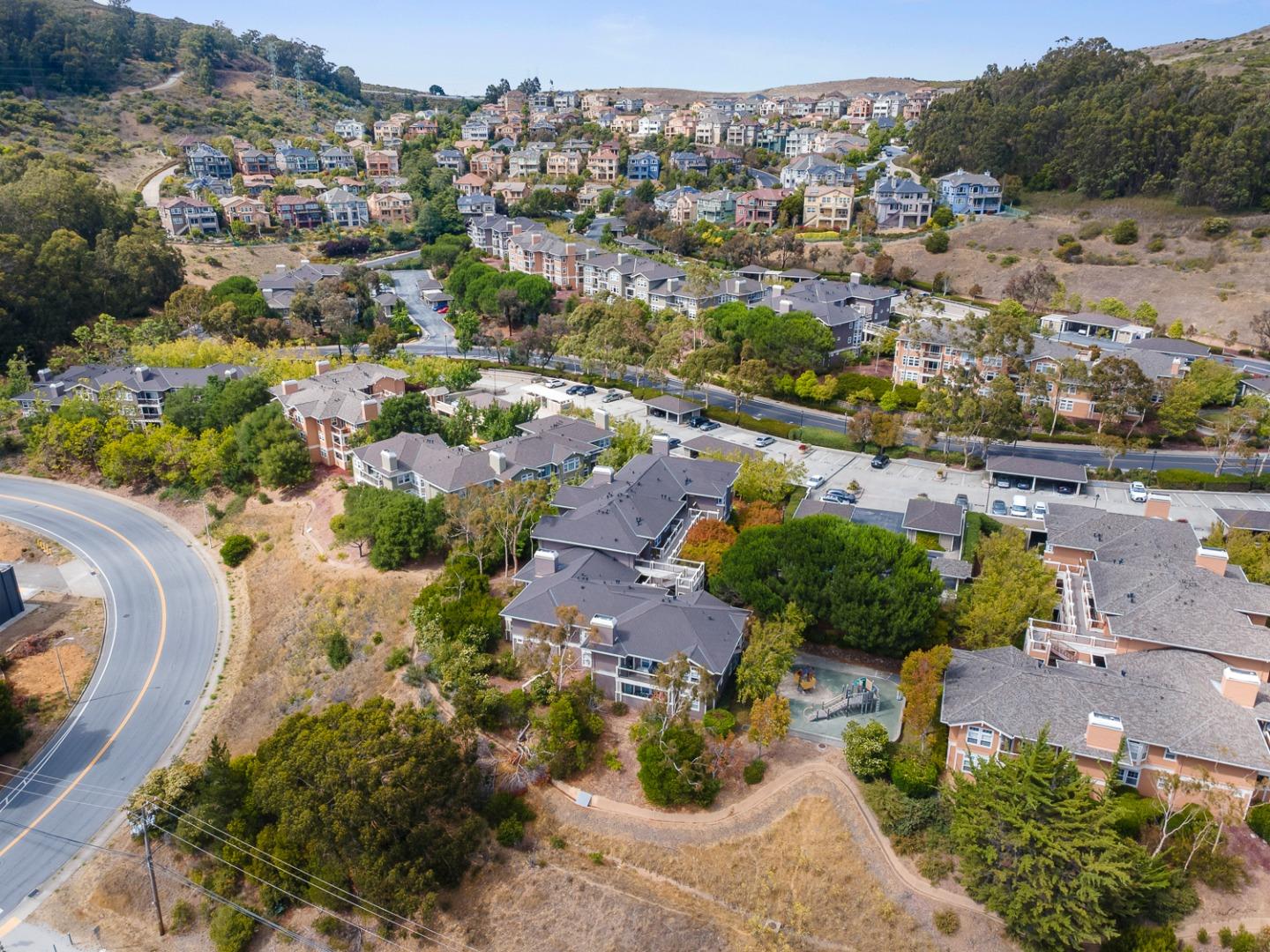 Detail Gallery Image 48 of 50 For 613 Swallowtail Ct, Brisbane,  CA 94005 - 3 Beds | 2 Baths