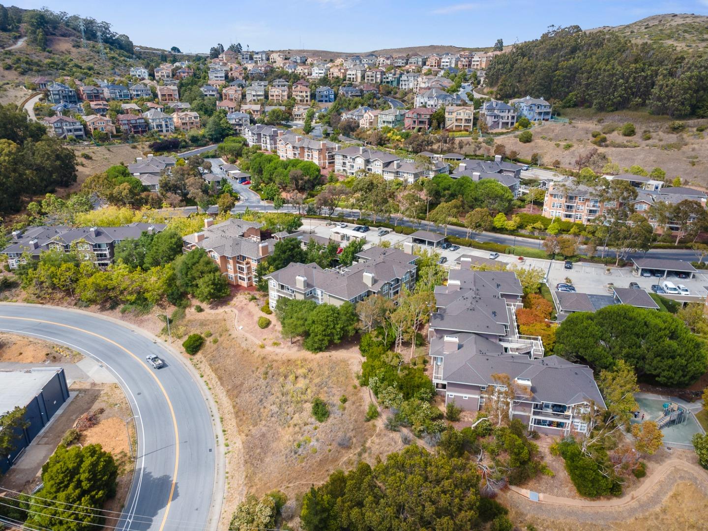 Detail Gallery Image 49 of 50 For 613 Swallowtail Ct, Brisbane,  CA 94005 - 3 Beds | 2 Baths
