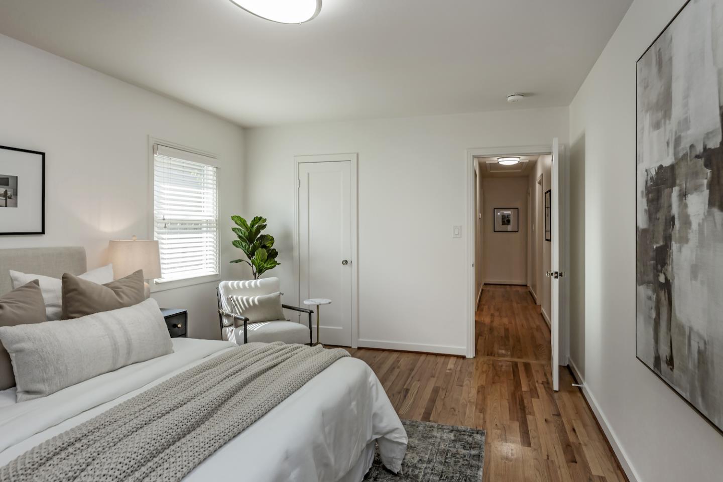 Detail Gallery Image 15 of 28 For 80 Centre St, Mountain View,  CA 94041 - 2 Beds | 1 Baths
