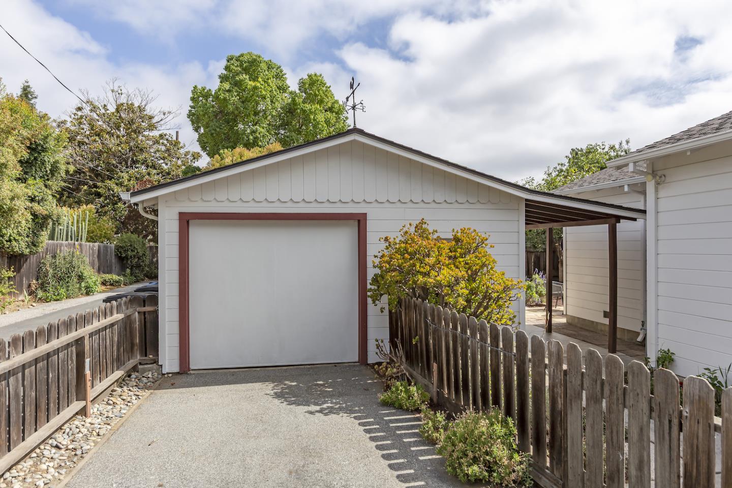 Detail Gallery Image 23 of 28 For 80 Centre St, Mountain View,  CA 94041 - 2 Beds | 1 Baths