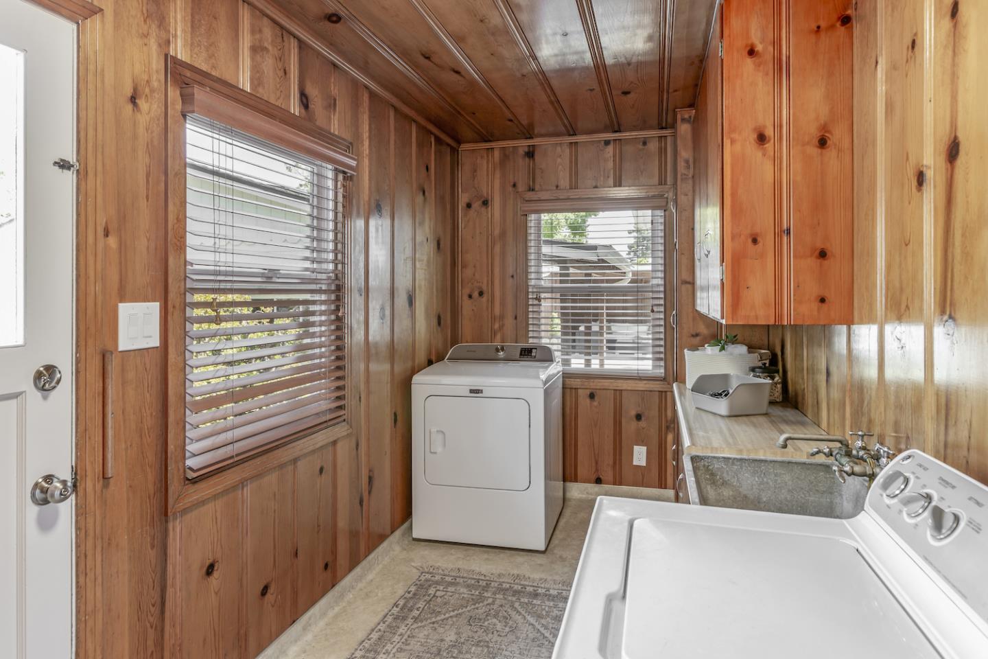 Detail Gallery Image 9 of 28 For 80 Centre St, Mountain View,  CA 94041 - 2 Beds | 1 Baths