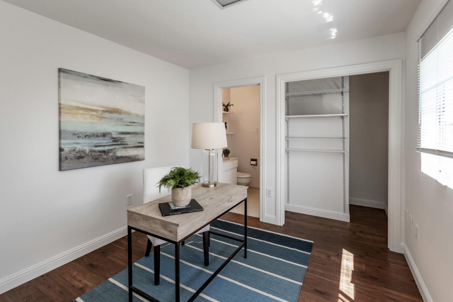 Detail Gallery Image 22 of 32 For 1513 Meadow Ln, Mountain View,  CA 94040 - 4 Beds | 3/1 Baths
