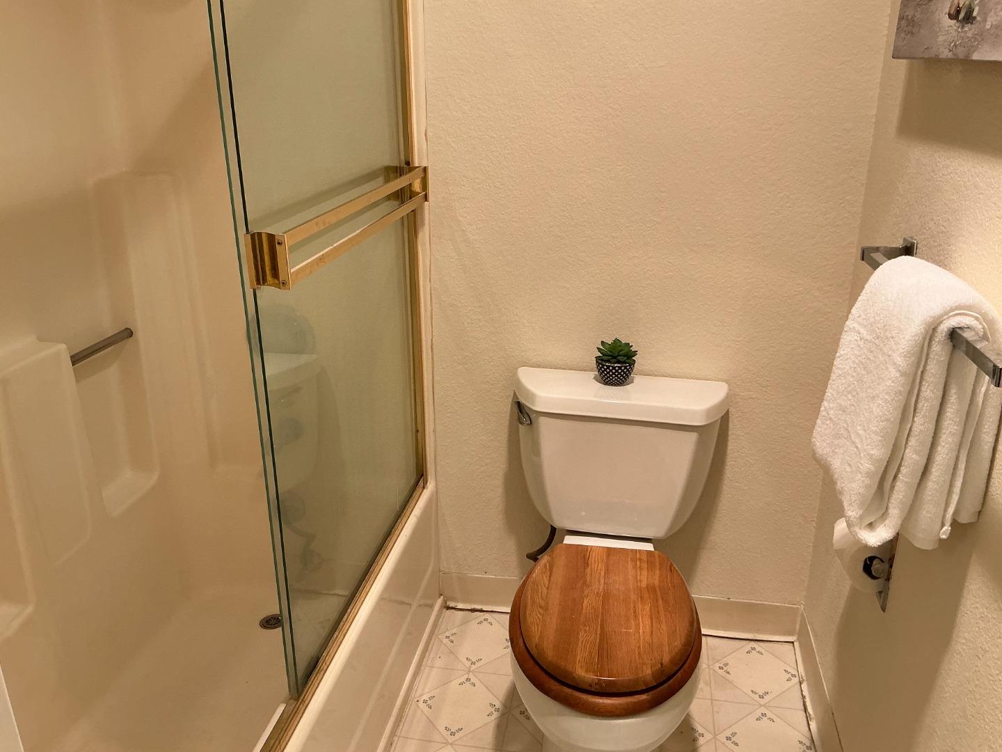 Detail Gallery Image 14 of 24 For 853 Woodside Way #236,  San Mateo,  CA 94401 - 1 Beds | 1 Baths