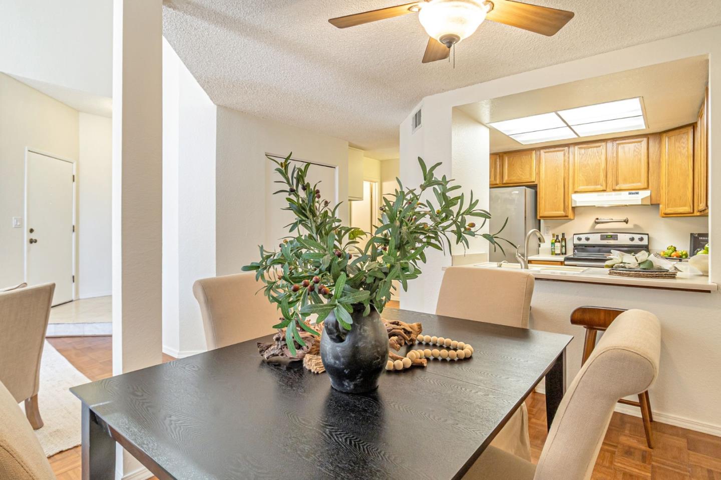 Detail Gallery Image 22 of 62 For 5386 Borneo Cir, San Jose,  CA 95123 - 3 Beds | 2 Baths