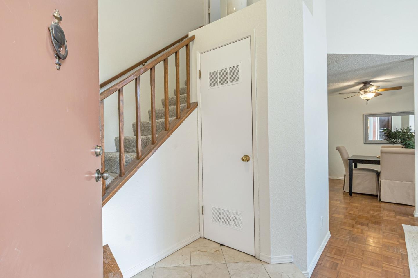 Detail Gallery Image 6 of 62 For 5386 Borneo Cir, San Jose,  CA 95123 - 3 Beds | 2 Baths
