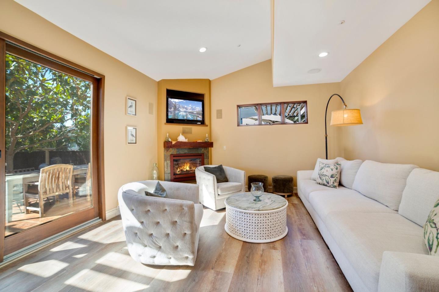 Detail Gallery Image 21 of 65 For 329 Los Altos Dr, Aptos,  CA 95003 - 3 Beds | 2 Baths