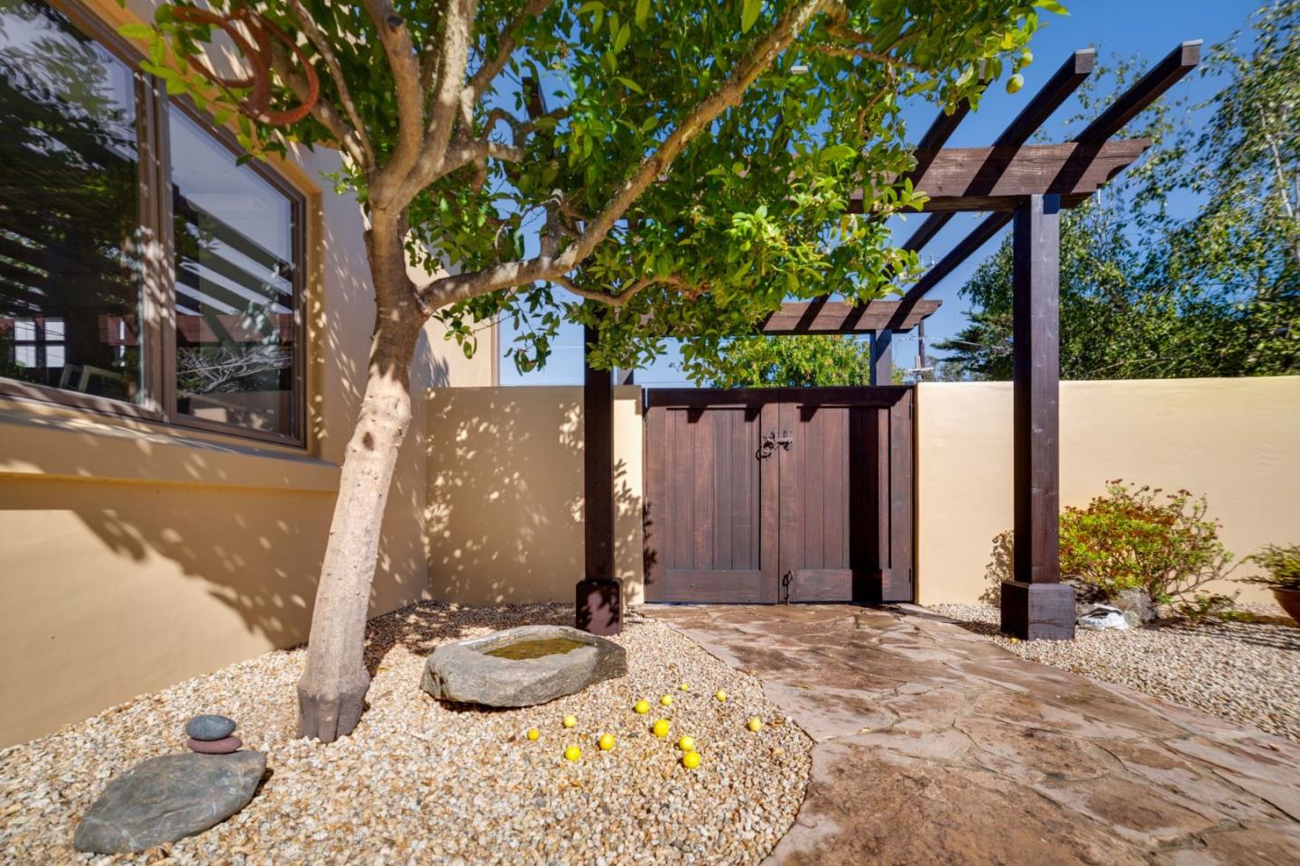 Detail Gallery Image 5 of 65 For 329 Los Altos Dr, Aptos,  CA 95003 - 3 Beds | 2 Baths