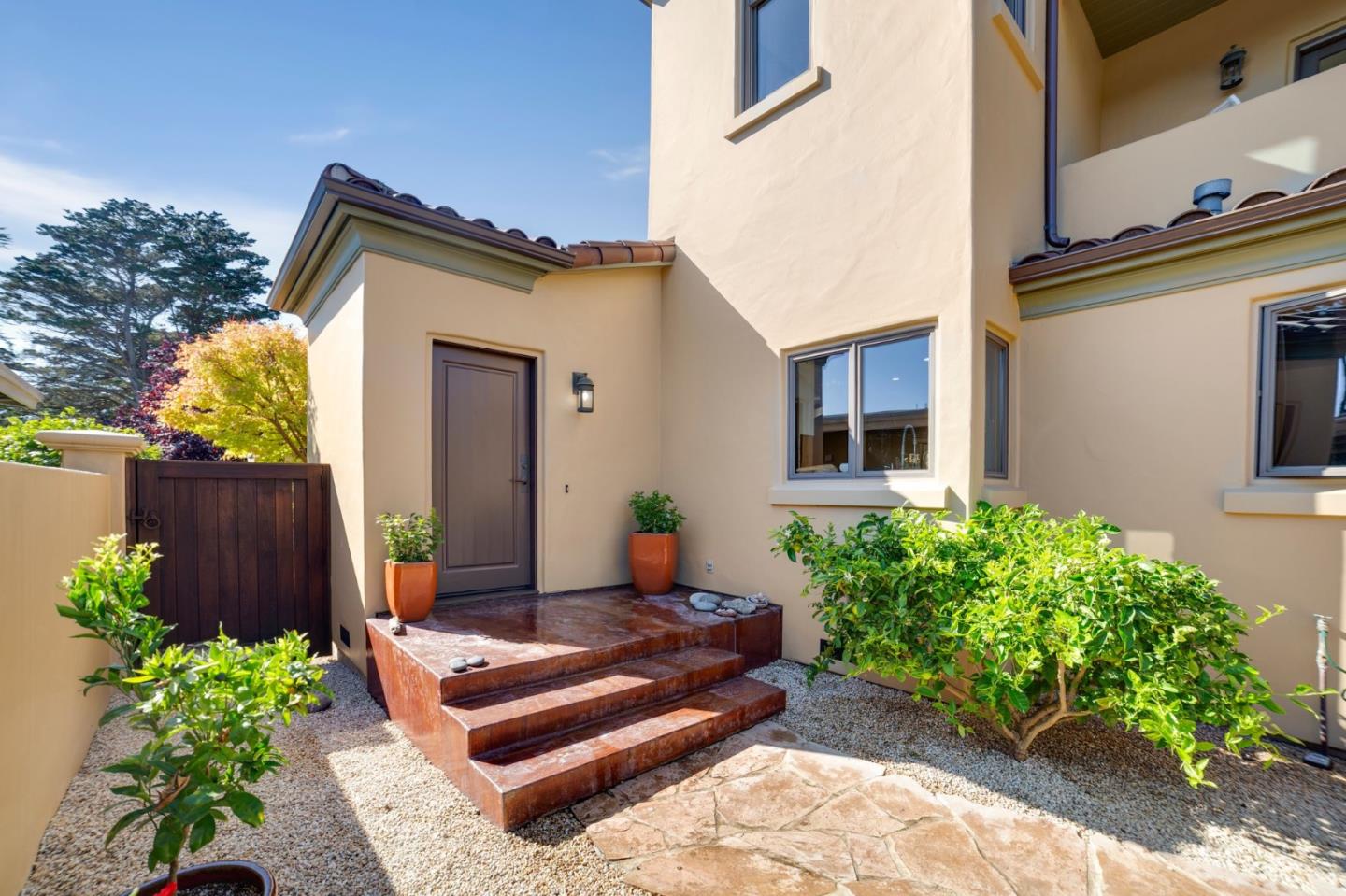 Detail Gallery Image 9 of 65 For 329 Los Altos Dr, Aptos,  CA 95003 - 3 Beds | 2 Baths