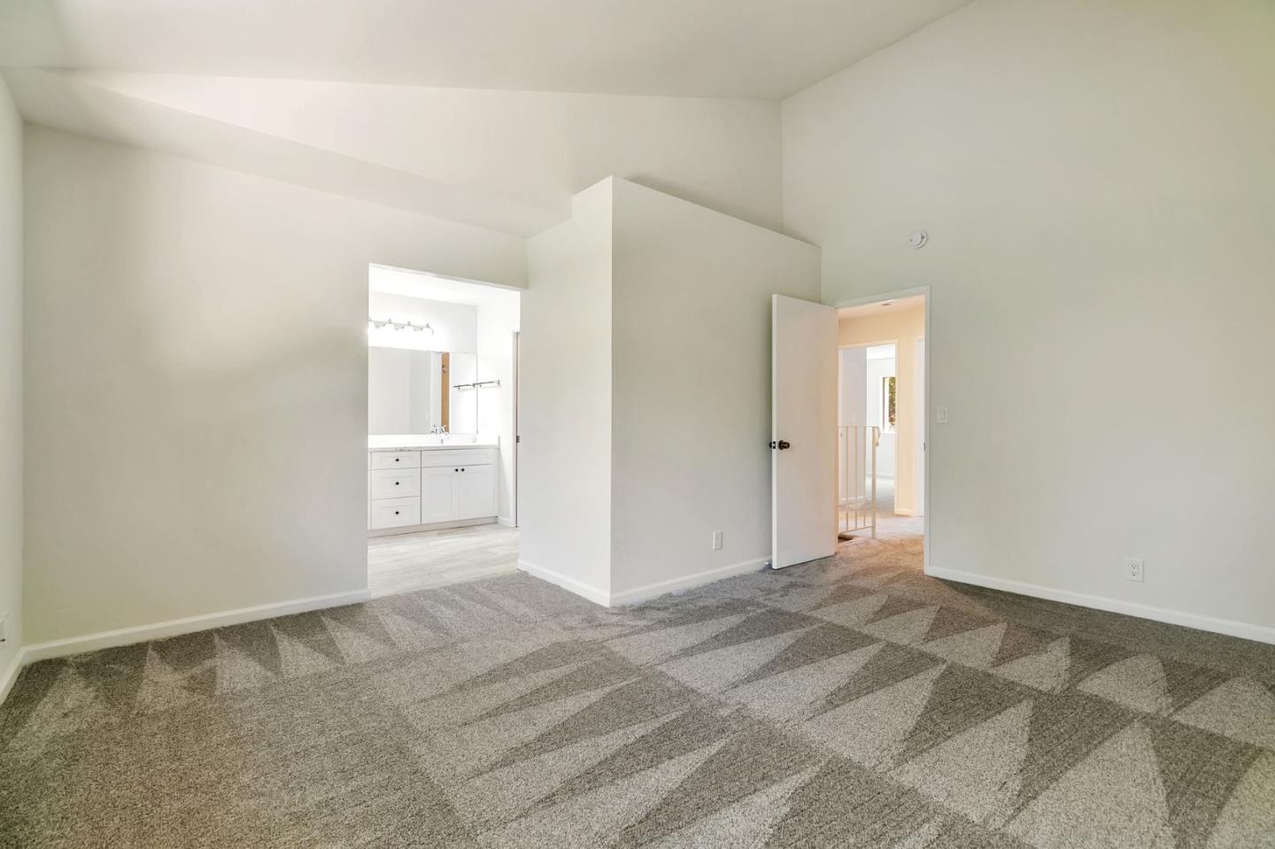 Detail Gallery Image 27 of 39 For 476 N Winchester Blvd #103,  Santa Clara,  CA 95050 - 3 Beds | 2/1 Baths