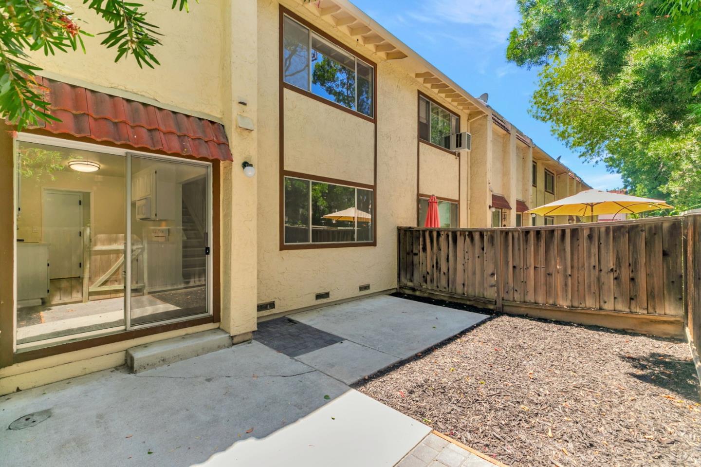 Detail Gallery Image 37 of 39 For 476 N Winchester Blvd #103,  Santa Clara,  CA 95050 - 3 Beds | 2/1 Baths