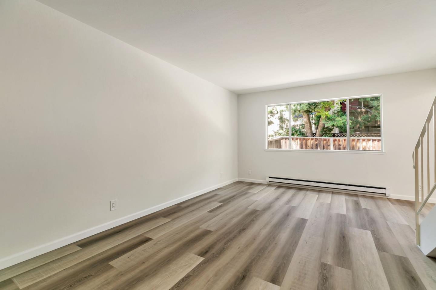 Detail Gallery Image 9 of 39 For 476 N Winchester Blvd #103,  Santa Clara,  CA 95050 - 3 Beds | 2/1 Baths