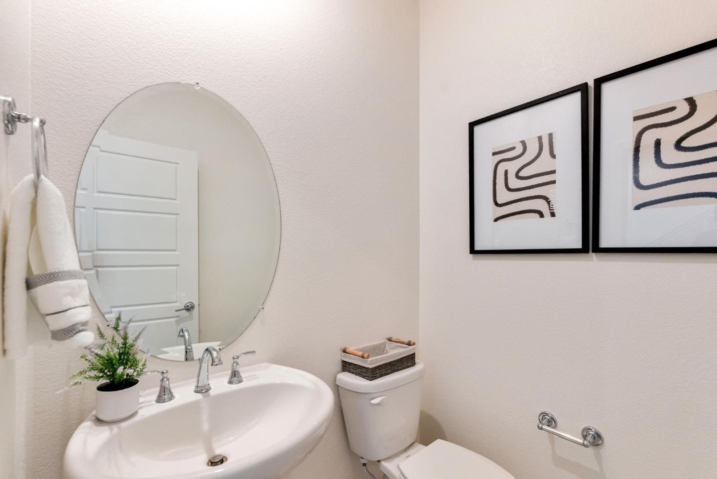 Detail Gallery Image 17 of 29 For 5950 Flash Ct, San Jose,  CA 95119 - 3 Beds | 3/1 Baths
