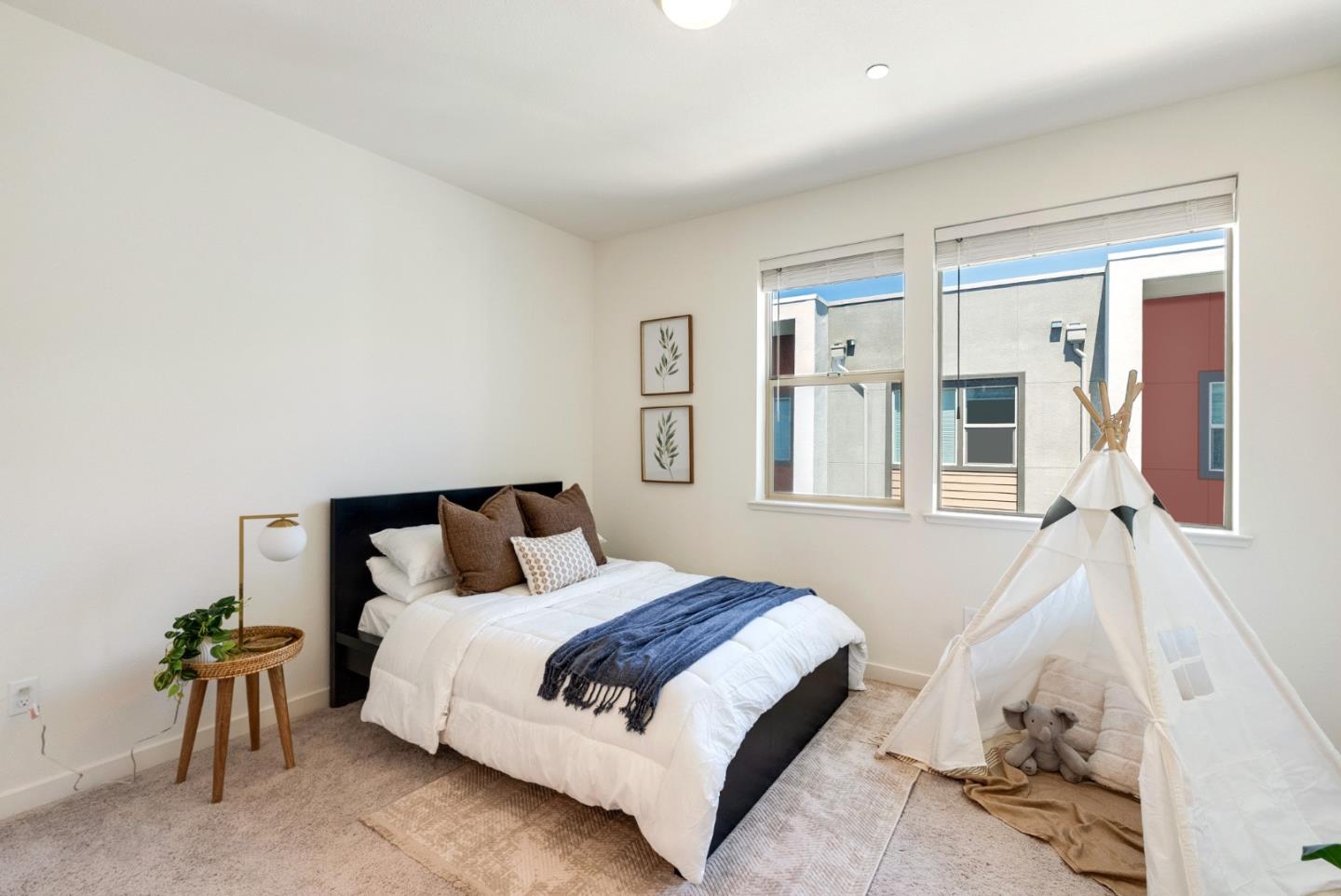 Detail Gallery Image 19 of 29 For 5950 Flash Ct, San Jose,  CA 95119 - 3 Beds | 3/1 Baths