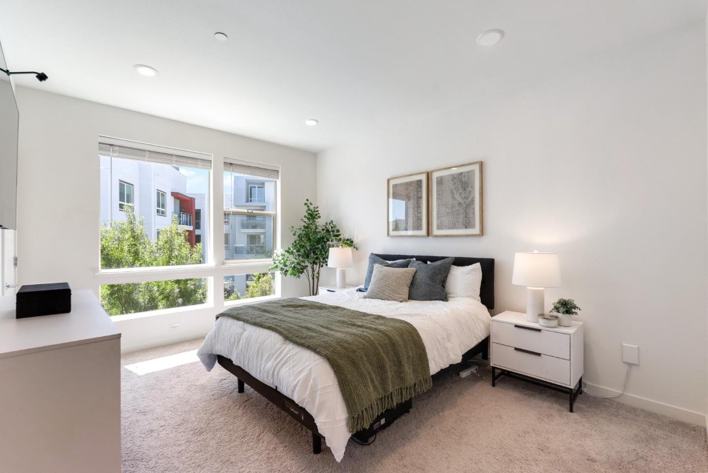 Detail Gallery Image 22 of 29 For 5950 Flash Ct, San Jose,  CA 95119 - 3 Beds | 3/1 Baths