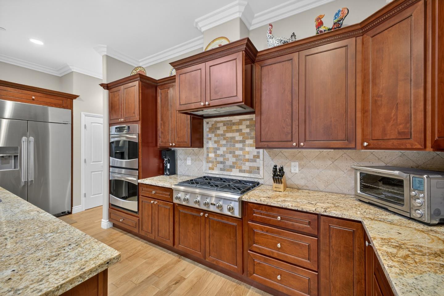 Detail Gallery Image 11 of 54 For 1668 Dolores Dr, San Jose,  CA 95125 - 5 Beds | 5/1 Baths