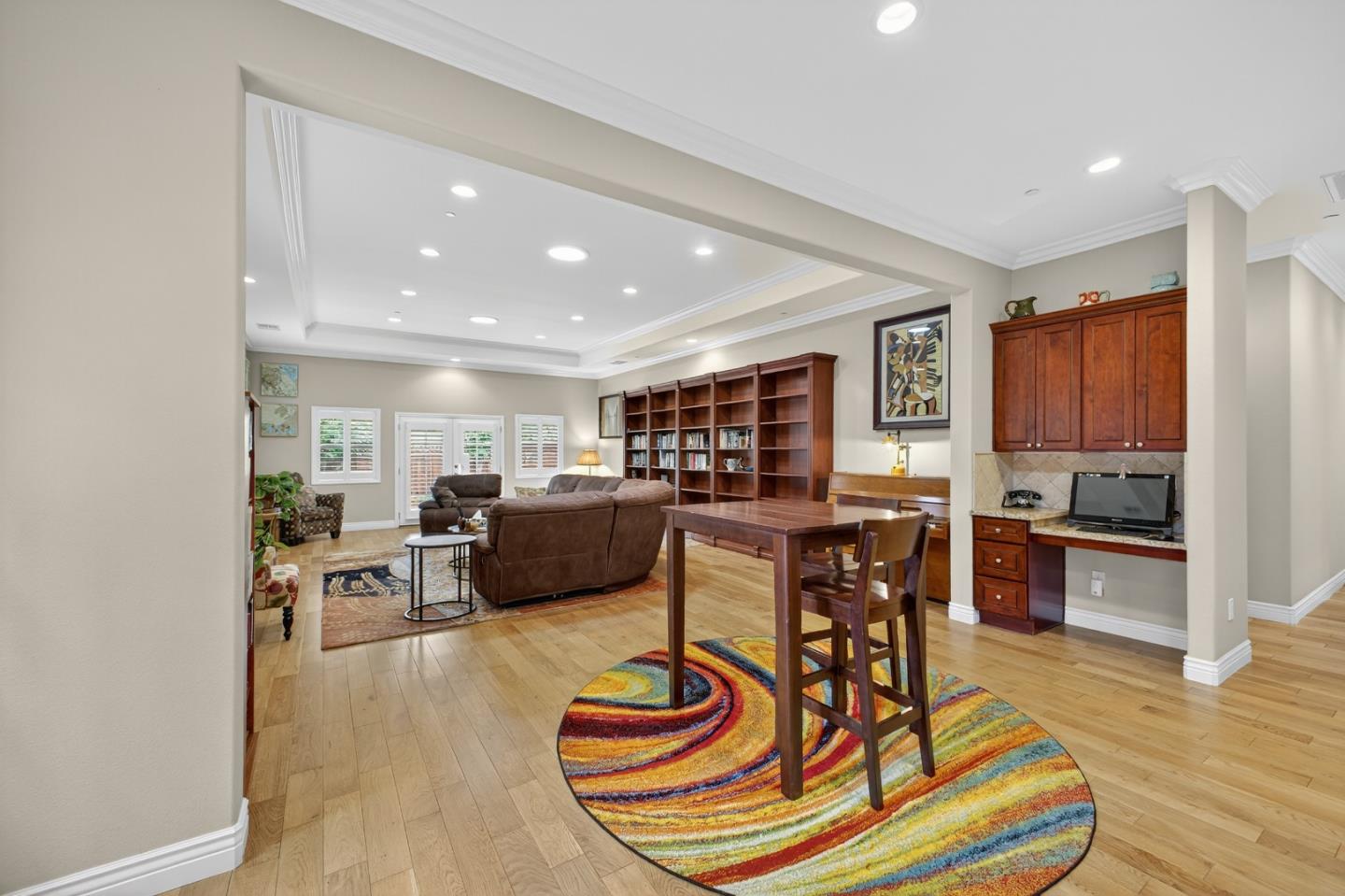 Detail Gallery Image 13 of 54 For 1668 Dolores Dr, San Jose,  CA 95125 - 5 Beds | 5/1 Baths