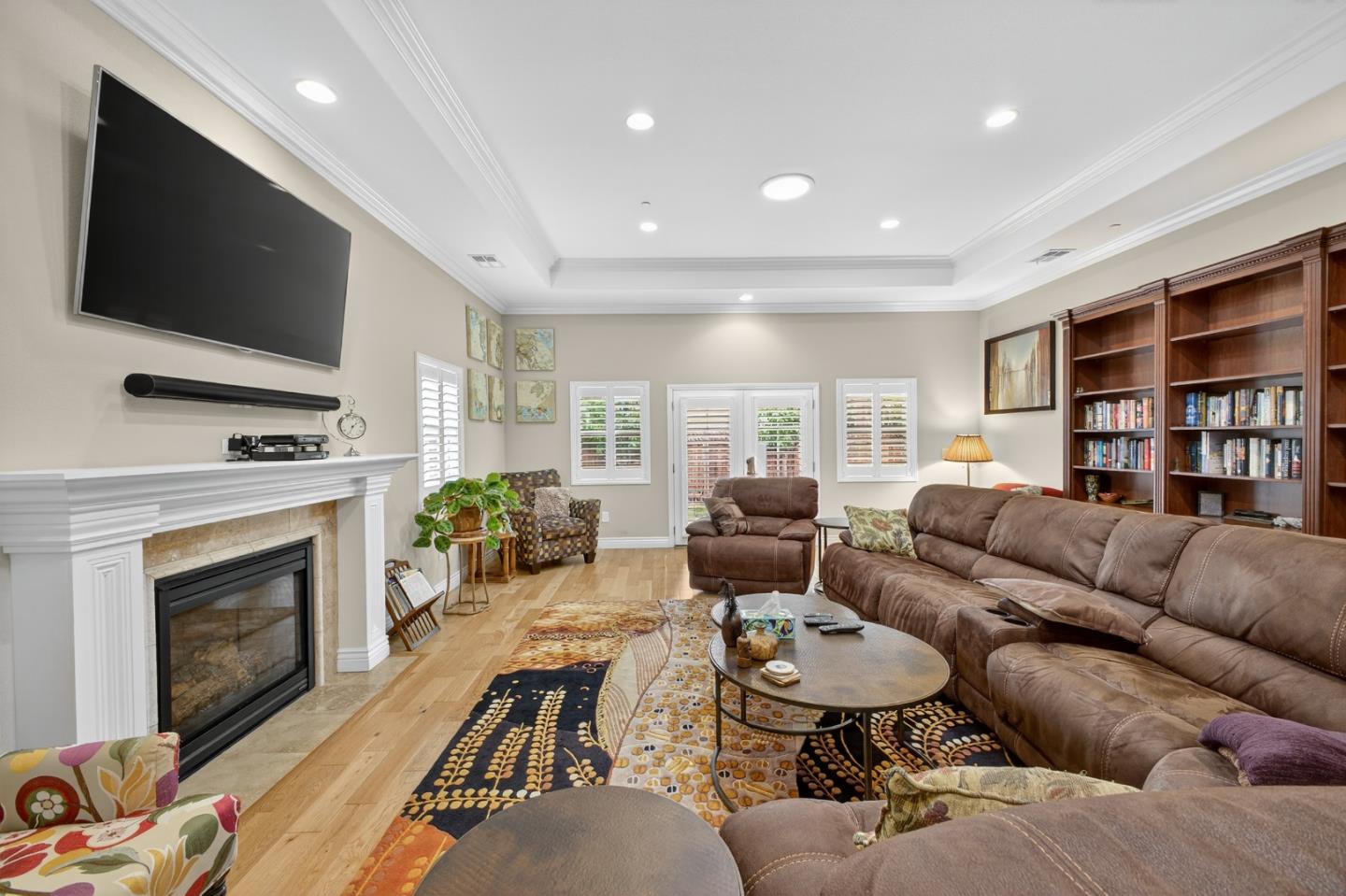 Detail Gallery Image 15 of 54 For 1668 Dolores Dr, San Jose,  CA 95125 - 5 Beds | 5/1 Baths