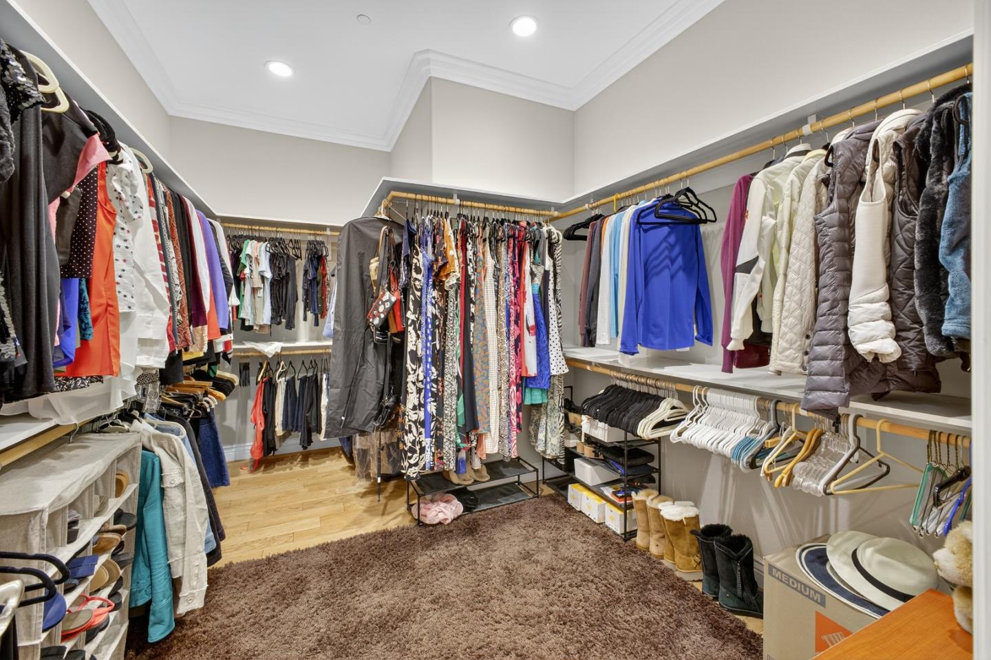 Detail Gallery Image 23 of 54 For 1668 Dolores Dr, San Jose,  CA 95125 - 5 Beds | 5/1 Baths
