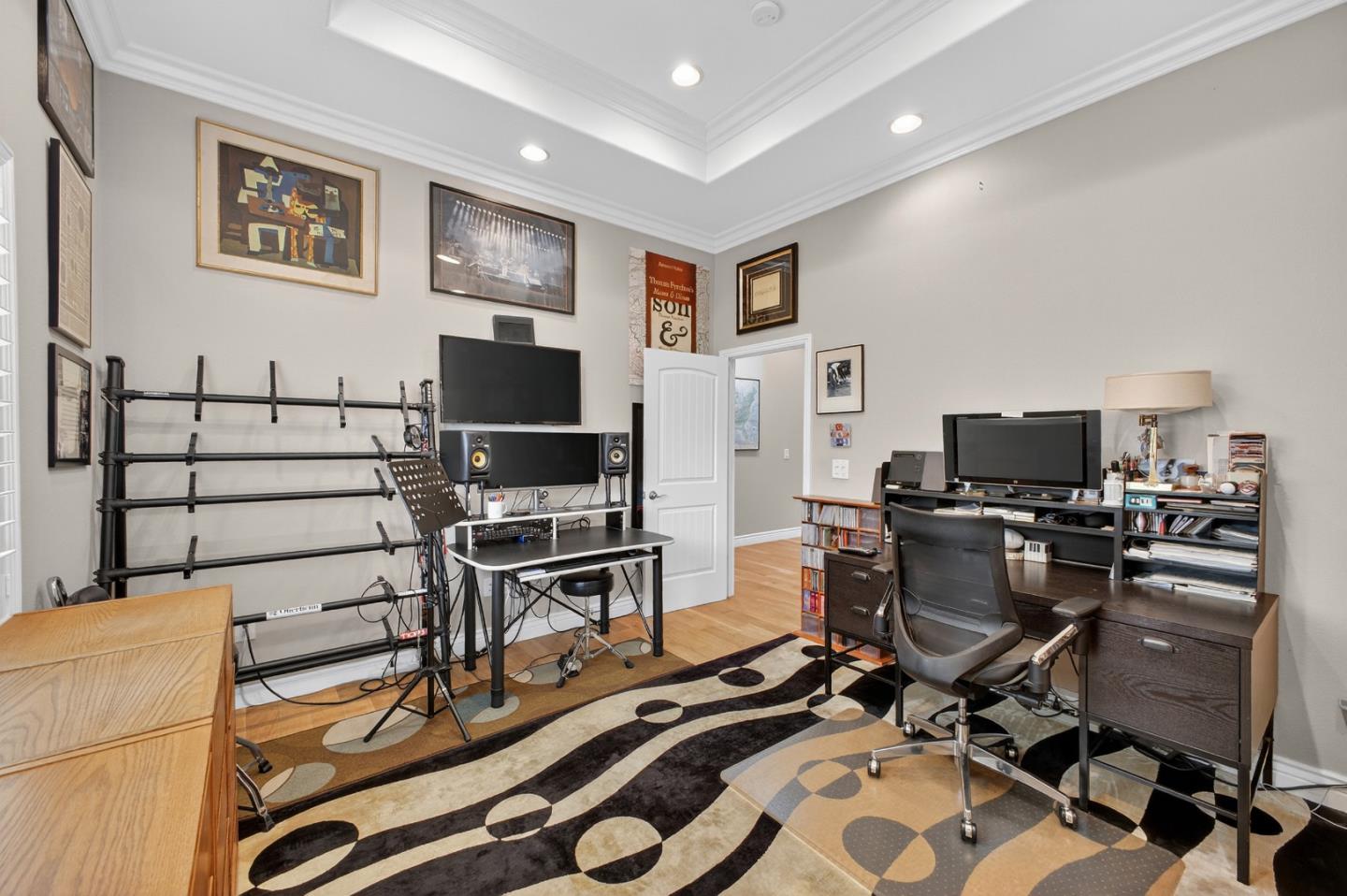 Detail Gallery Image 30 of 54 For 1668 Dolores Dr, San Jose,  CA 95125 - 5 Beds | 5/1 Baths