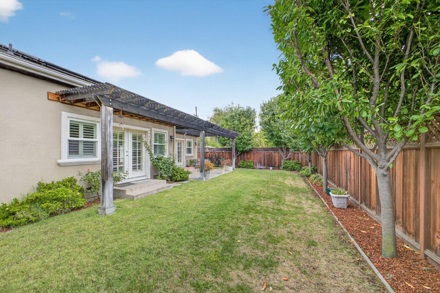 Detail Gallery Image 49 of 54 For 1668 Dolores Dr, San Jose,  CA 95125 - 5 Beds | 5/1 Baths