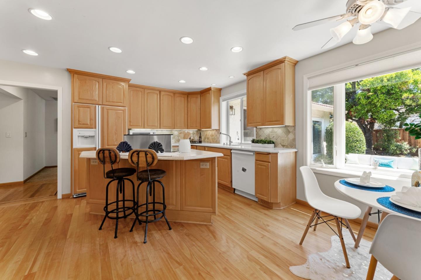Detail Gallery Image 3 of 26 For 11108 Sutherland Ave, Cupertino,  CA 95014 - 4 Beds | 2/1 Baths