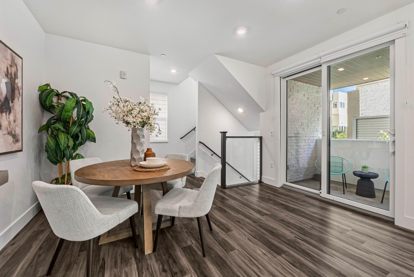 Detail Gallery Image 12 of 42 For 2910 Sanor Pl #105,  Santa Clara,  CA 95051 - 4 Beds | 3/2 Baths