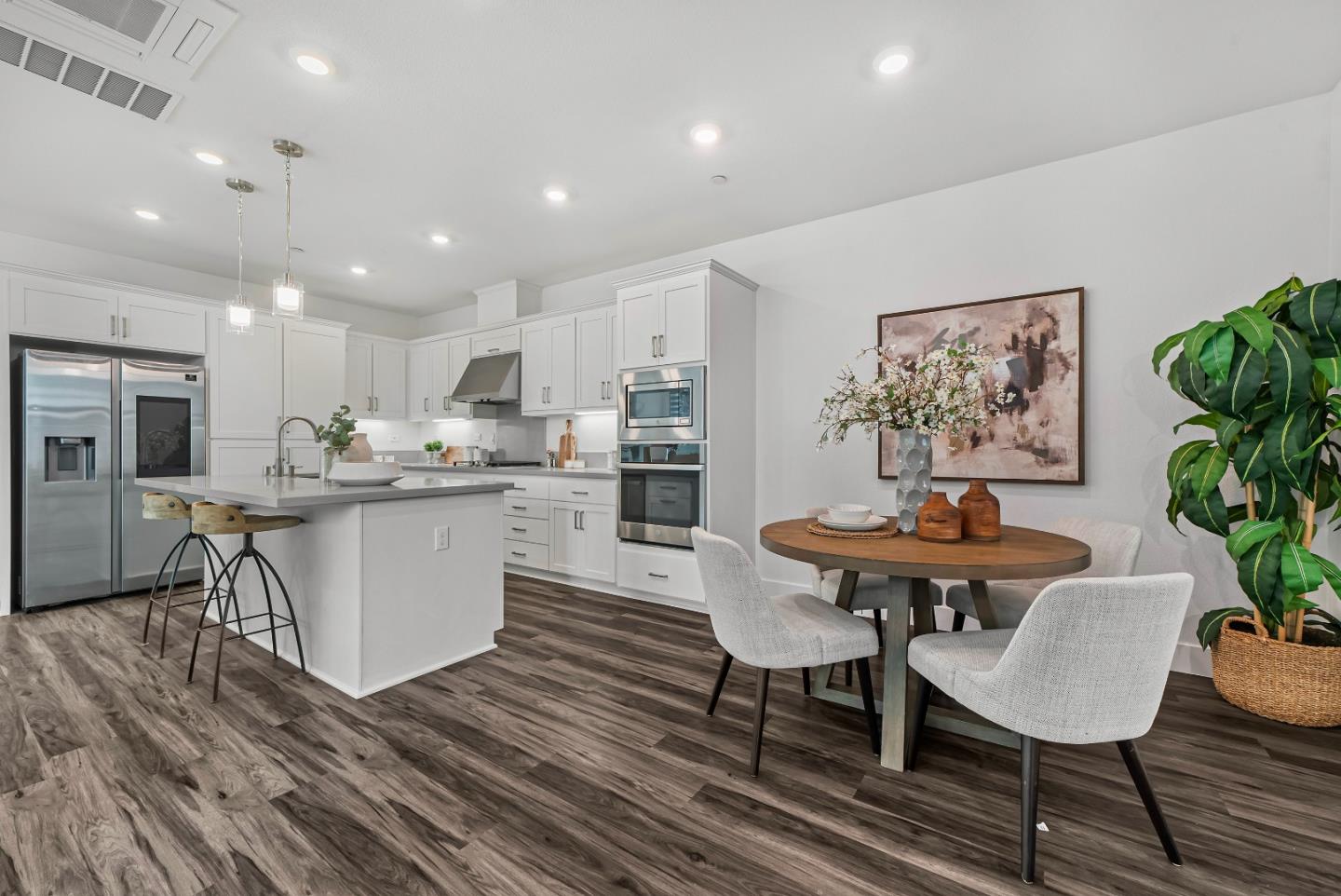 Detail Gallery Image 13 of 42 For 2910 Sanor Pl #105,  Santa Clara,  CA 95051 - 4 Beds | 3/2 Baths