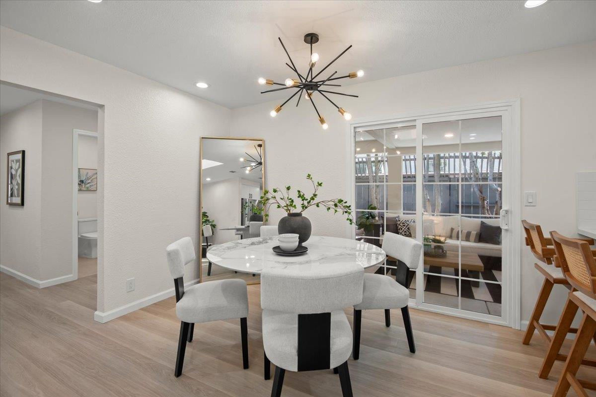 Detail Gallery Image 11 of 52 For 586 Burgoyne St, Mountain View,  CA 94043 - 4 Beds | 4 Baths