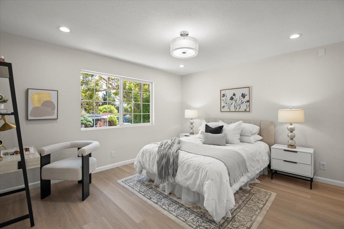 Detail Gallery Image 23 of 52 For 586 Burgoyne St, Mountain View,  CA 94043 - 4 Beds | 4 Baths