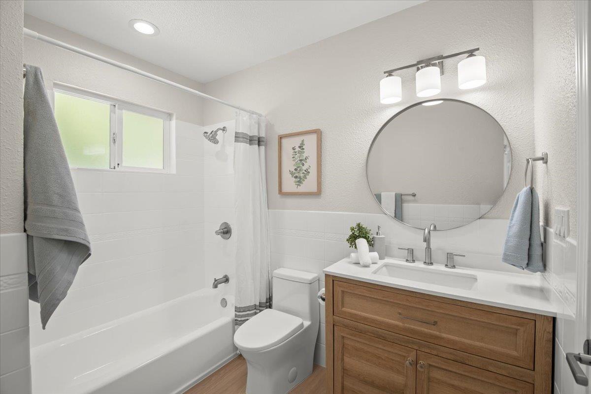 Detail Gallery Image 26 of 52 For 586 Burgoyne St, Mountain View,  CA 94043 - 4 Beds | 4 Baths