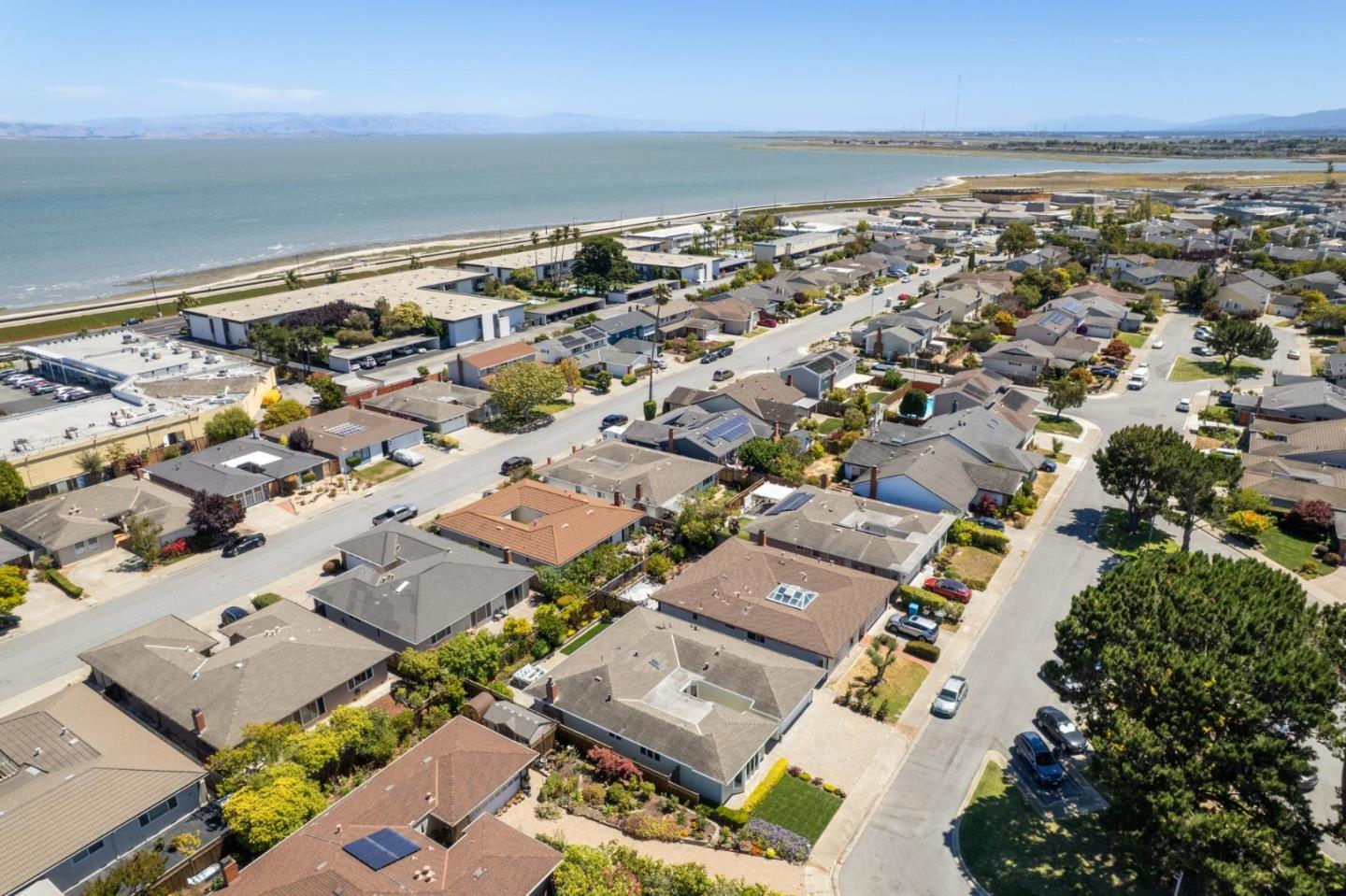 Detail Gallery Image 11 of 86 For 372 Bluefish Ct, Foster City,  CA 94404 - 3 Beds | 2 Baths