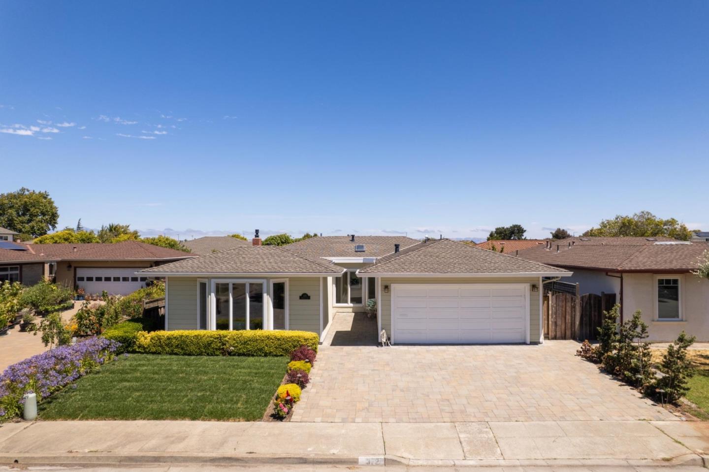 Detail Gallery Image 2 of 86 For 372 Bluefish Ct, Foster City,  CA 94404 - 3 Beds | 2 Baths