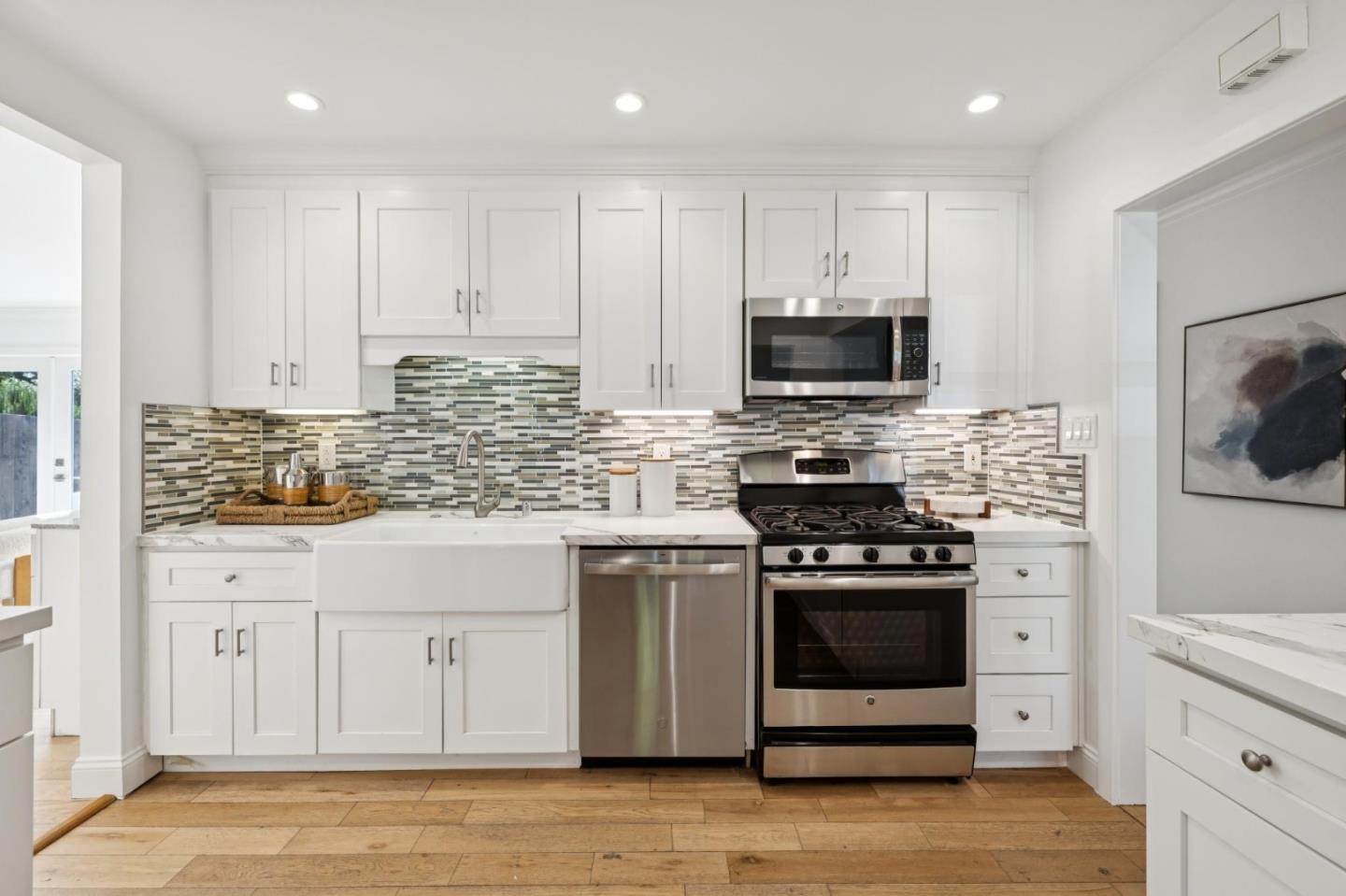 Detail Gallery Image 13 of 38 For 2611 Carson St, Redwood City,  CA 94061 - 3 Beds | 2 Baths