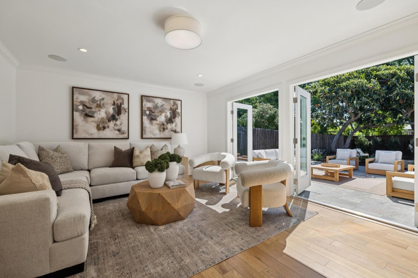 Detail Gallery Image 16 of 38 For 2611 Carson St, Redwood City,  CA 94061 - 3 Beds | 2 Baths