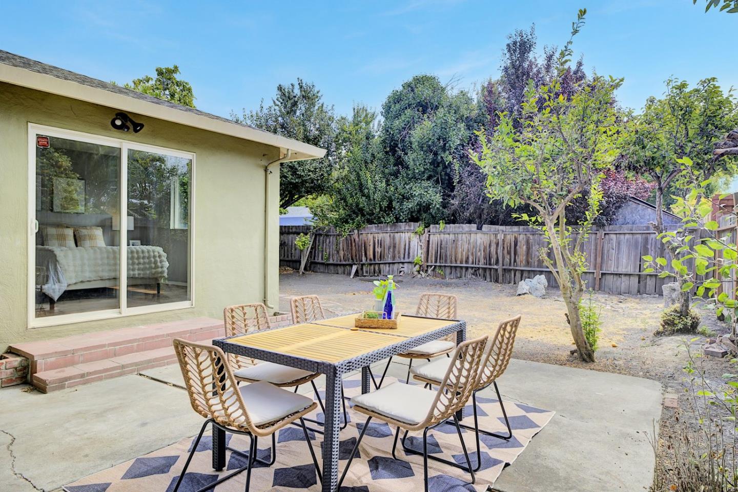 Detail Gallery Image 16 of 25 For 2228 Terra Villa St, East Palo Alto,  CA 94303 - 3 Beds | 1/1 Baths