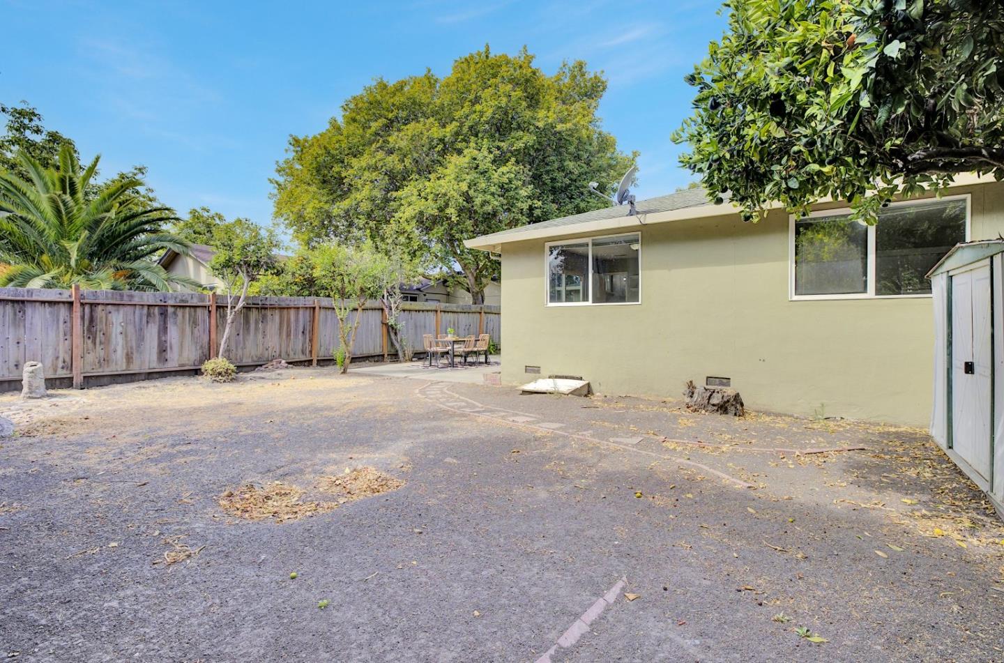Detail Gallery Image 19 of 25 For 2228 Terra Villa St, East Palo Alto,  CA 94303 - 3 Beds | 1/1 Baths