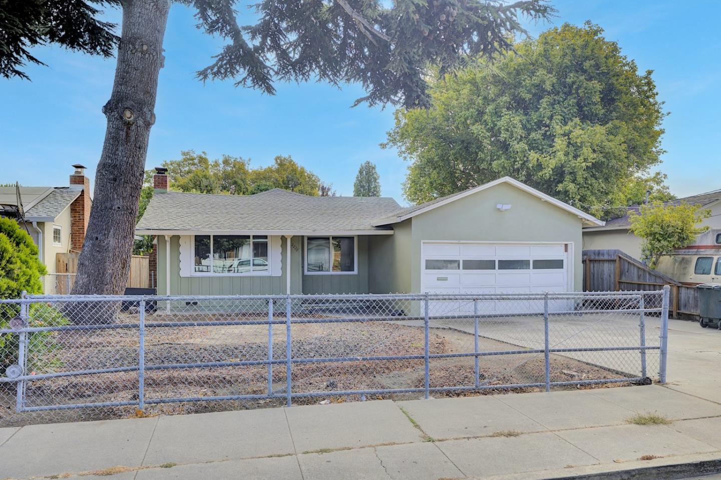 Detail Gallery Image 21 of 25 For 2228 Terra Villa St, East Palo Alto,  CA 94303 - 3 Beds | 1/1 Baths