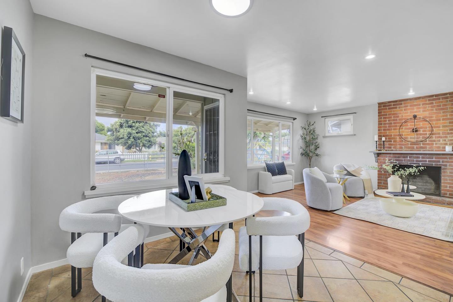 Detail Gallery Image 5 of 25 For 2228 Terra Villa St, East Palo Alto,  CA 94303 - 3 Beds | 1/1 Baths