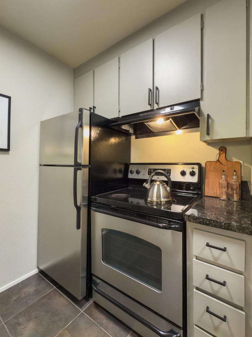 Detail Gallery Image 10 of 29 For 8124 Shelter Creek Ln, San Bruno,  CA 94066 - 0 Beds | 1 Baths