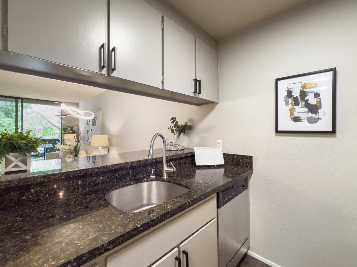 Detail Gallery Image 11 of 29 For 8124 Shelter Creek Ln, San Bruno,  CA 94066 - 0 Beds | 1 Baths