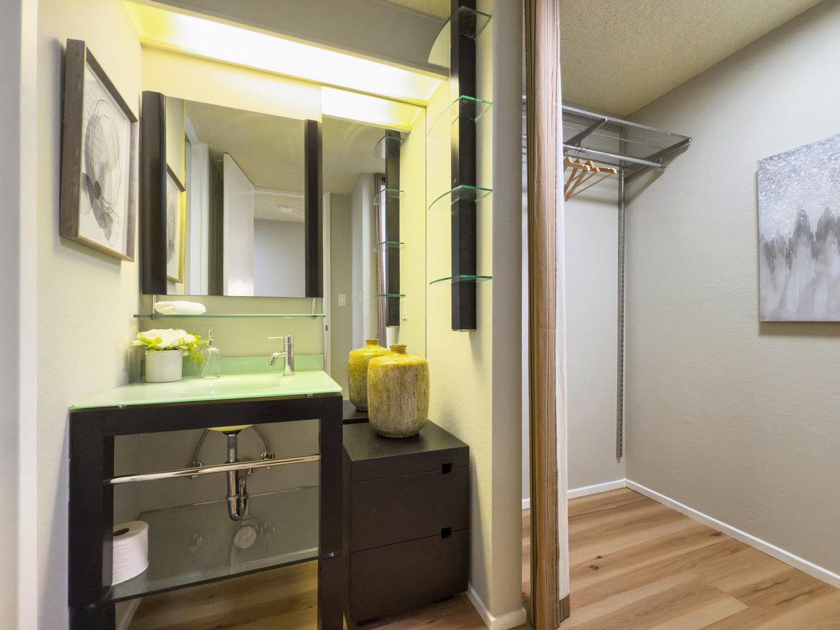 Detail Gallery Image 6 of 29 For 8124 Shelter Creek Ln, San Bruno,  CA 94066 - 0 Beds | 1 Baths